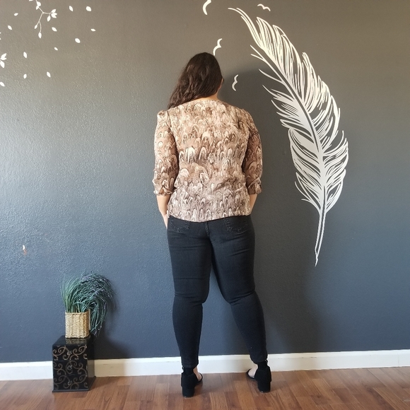 Jennifer Lopez Sheer Top - Picture 4 of 5